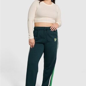 COPY - NWT VS PINK SIZE SMALL IVY FLEECE STRAIGHT LEG SWEATPANTS
